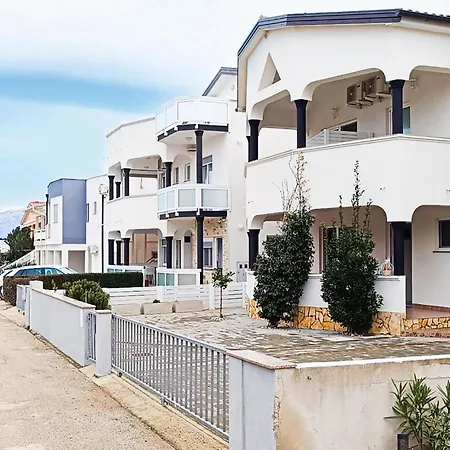 2 Bedroom Gorgeous In