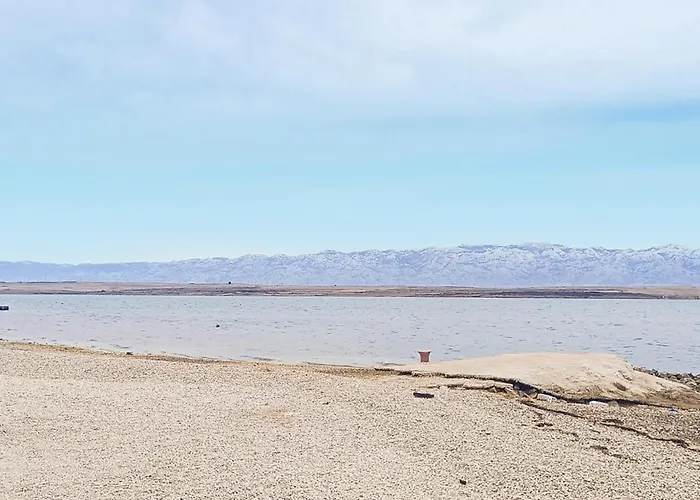 2 Bedroom Gorgeous In