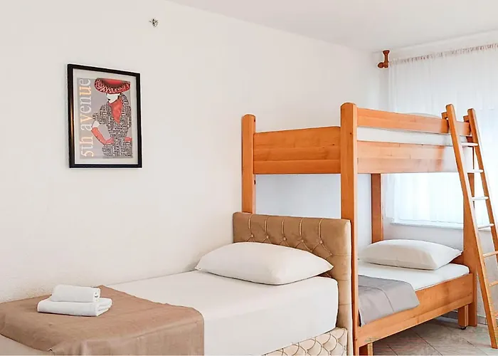 2 Bedroom Gorgeous In