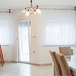 2 Bedroom Gorgeous In Apartmán *