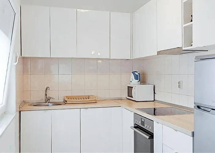2 Bedroom Gorgeous In Apartman *